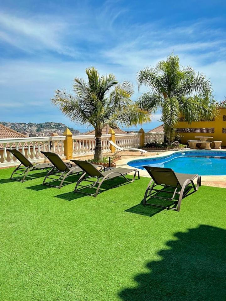 Chalet Con Piscinas Y Vistas De Ensueno Almuñécar Exteriör bild