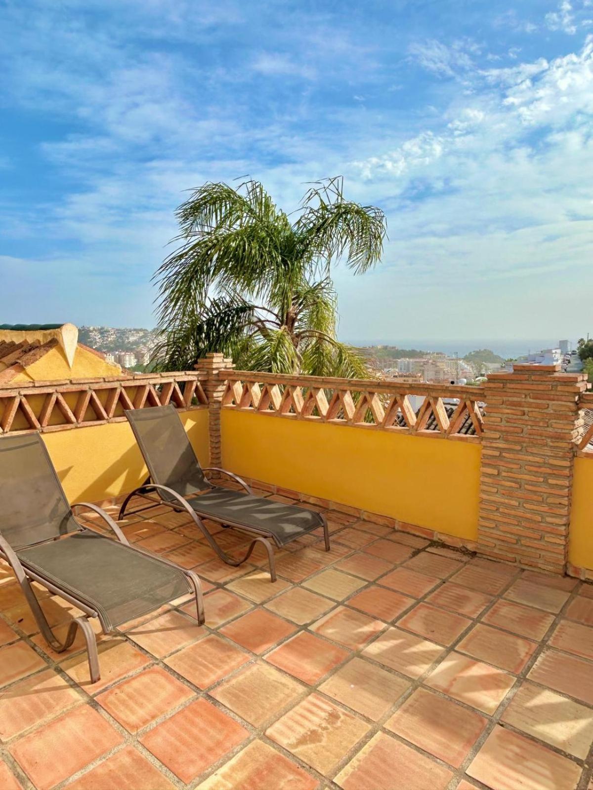 Chalet Con Piscinas Y Vistas De Ensueno Almuñécar Exteriör bild