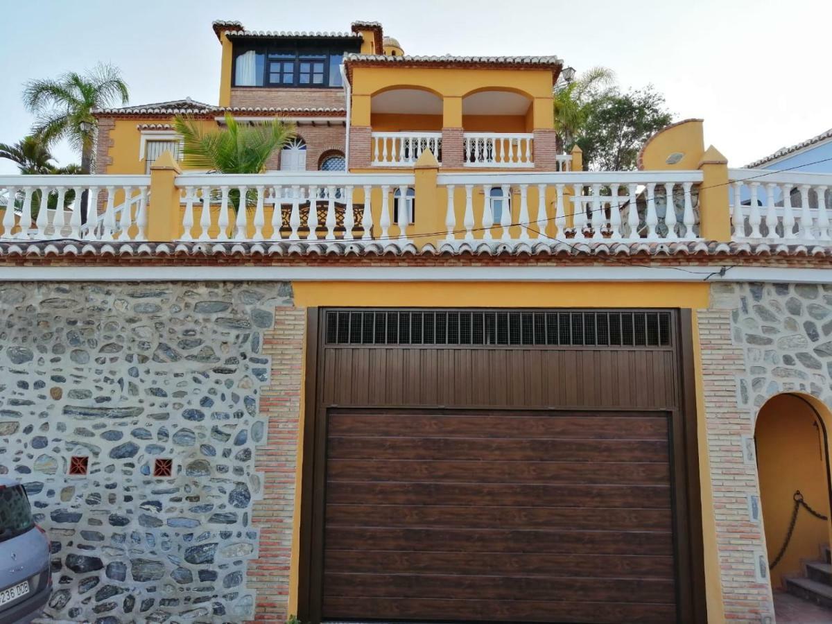 Chalet Con Piscinas Y Vistas De Ensueno Almuñécar Exteriör bild